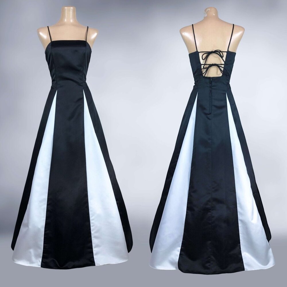 VINTAGE 90s Black and White Lace Up Back Ball Gown Prom Dress VFG